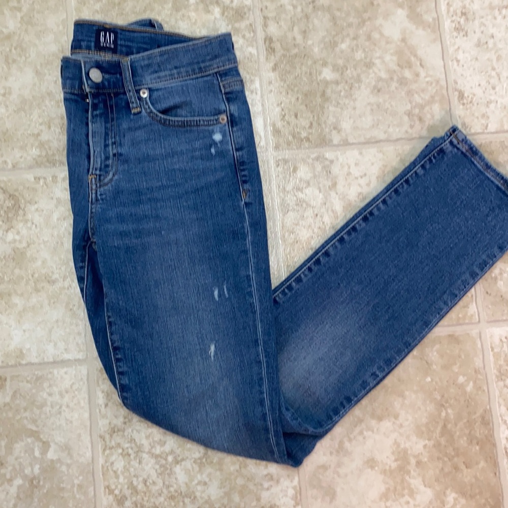 GAP Mid Rise Classic Straight Leg Jean Sz 24P